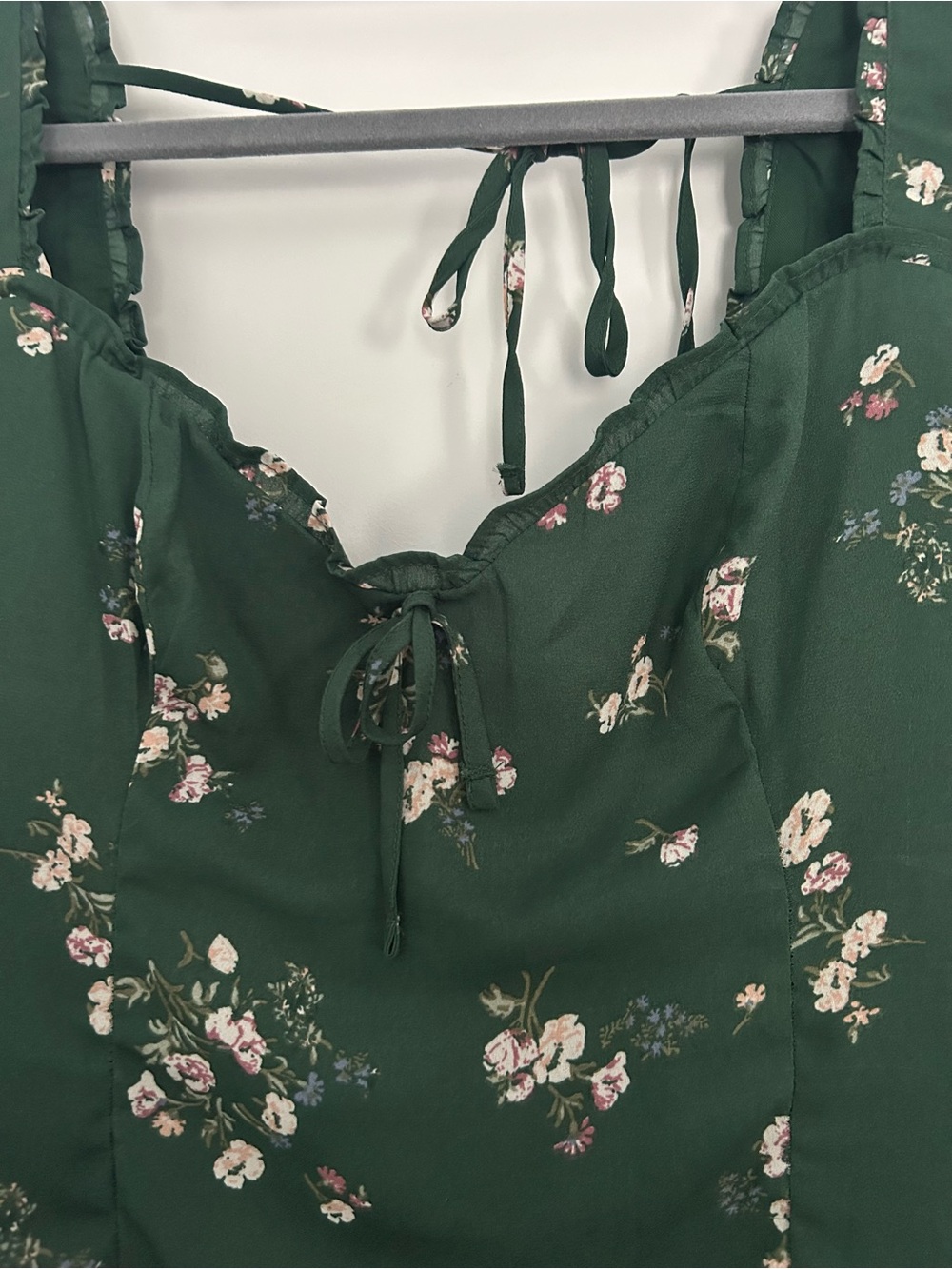 Abercrombie Green Floral Sweetheart Neckline Long Sleeve Blouse - Picture 2 of 5